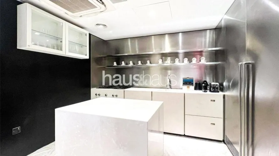 5 bedrooms villa for sale , FIVE Palm Jumeirah, Palm Jumeirah, Dubai, UAE No. 601 № 6