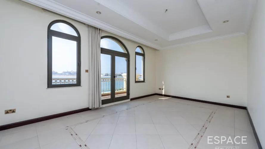 4 bedrooms villa for sale , Palm Jumeirah, Dubai, UAE No. 871 № 13