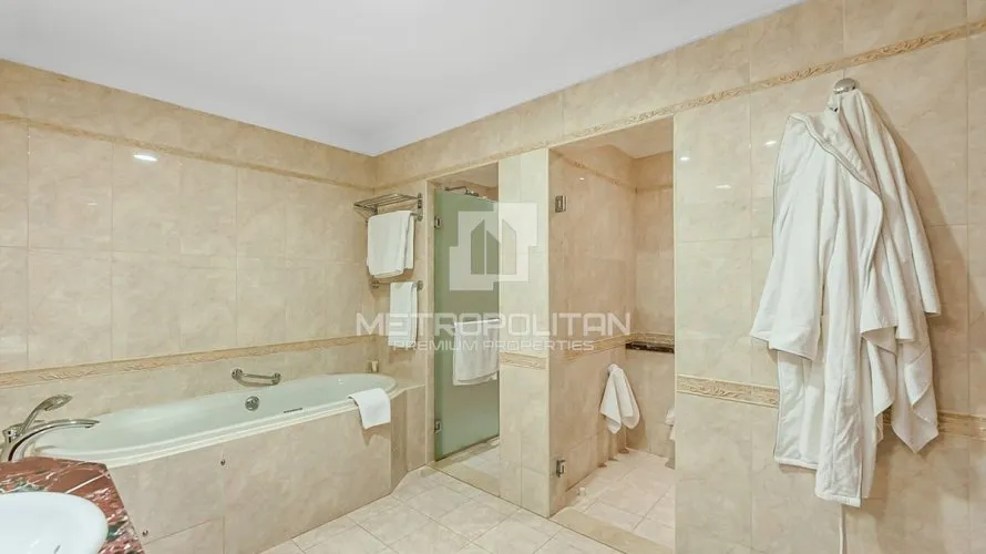 4 bedrooms apartment for sale , Palm Jumeirah, Dubai, UAE No. 942 № 19