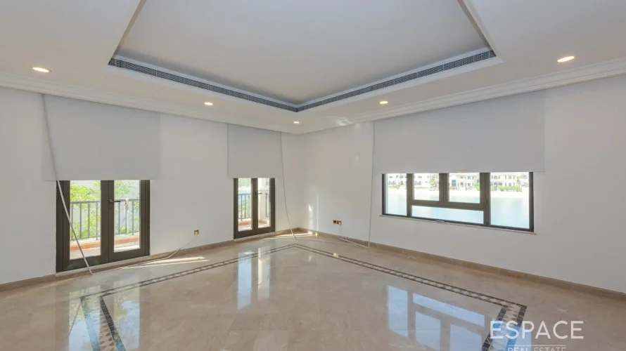 5 bedrooms villa for sale , Palm Jumeirah, Dubai, UAE No. 866 № 16