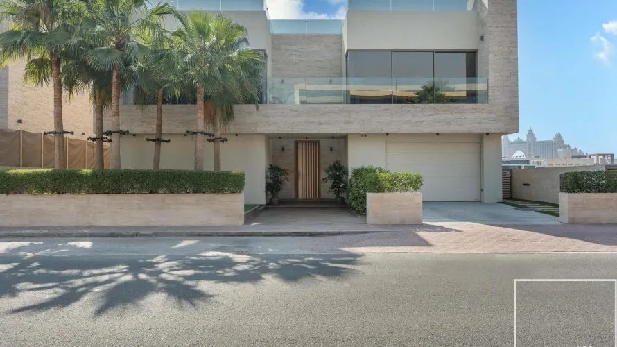 4 bedrooms villa for sale , Palm Jumeirah, Dubai, UAE No. 1110 № 19