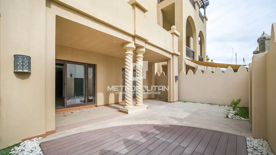 3 bedrooms townhouse for sale , Palm Jumeirah, Dubai, UAE No. 454 № 16