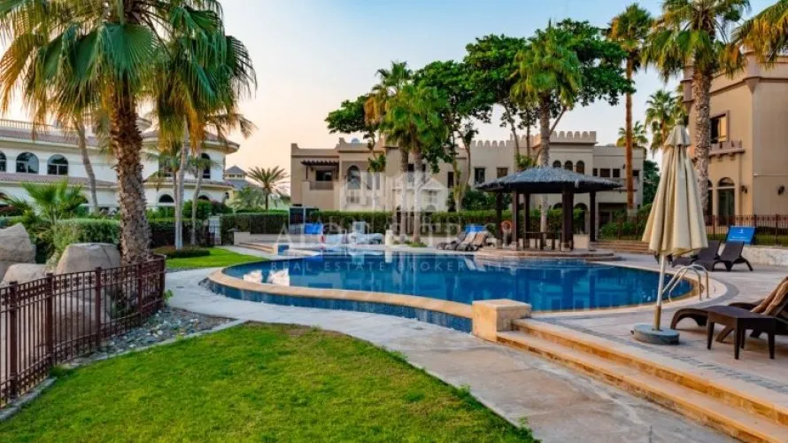 4 bedrooms villa for sale , Canal Cove Villas, Palm Jumeirah, Dubai, UAE No. 826 № 3