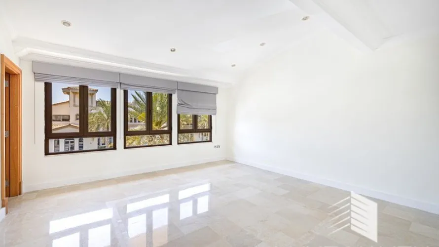 6 bedrooms villa for sale , Signature Villas, Palm Jumeirah, Dubai, UAE No. 295 № 4