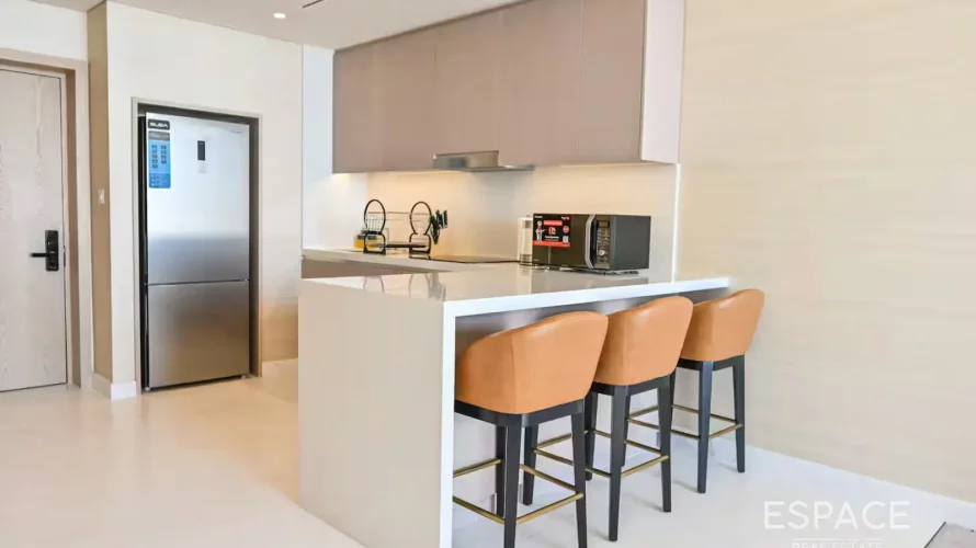 THE PALM TOWER in Palm Jumeirah, UAE No. 15