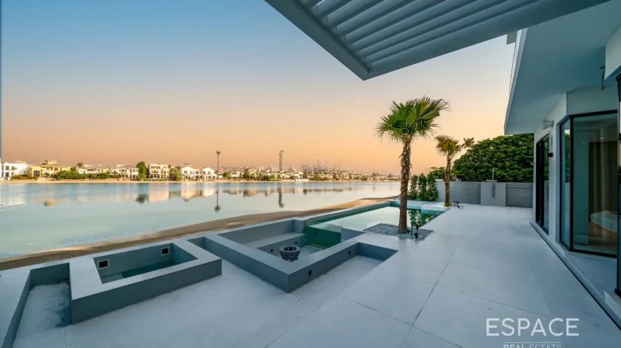 4 bedrooms villa for sale , Palm Jumeirah, Dubai, UAE No. 858 № 9