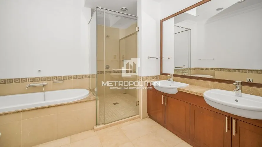 3 bedrooms townhouse for sale , Palm Jumeirah, Dubai, UAE No. 454 № 24