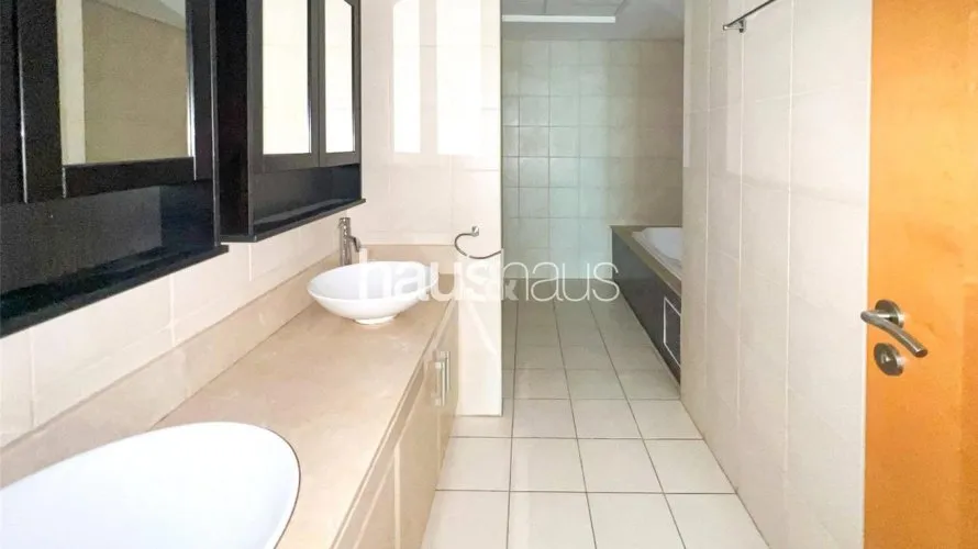 2 bedrooms apartment for sale , Shoreline Apartments, Palm Jumeirah, Dubai, UAE No. 567 № 4