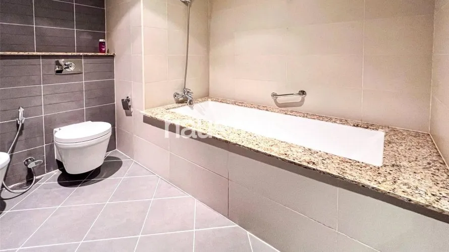 2 bedrooms apartment for sale , Palm Jumeirah, Dubai, UAE No. 587 № 7