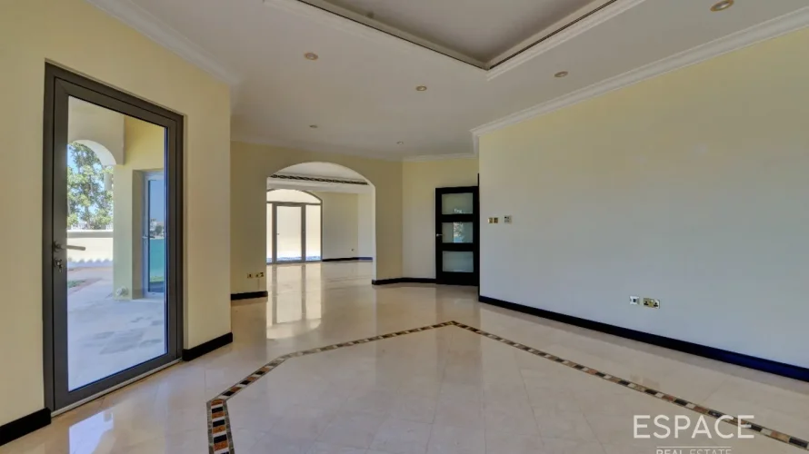 5 bedrooms villa for sale , Palm Jumeirah, Dubai, UAE No. 864 № 7