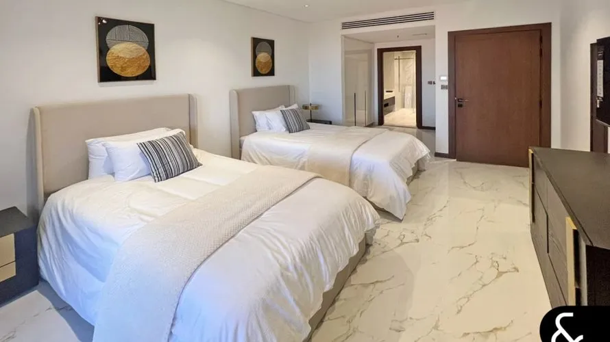 2 bedrooms apartment for sale , Palm Jumeirah, Dubai, UAE No. 1156 № 13