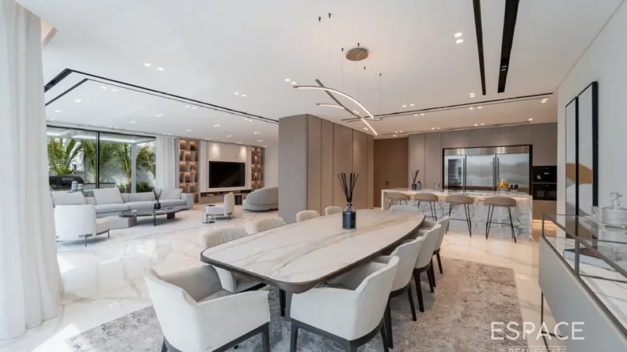 5 bedrooms villa for sale , Palm Jumeirah, Dubai, UAE No. 934 № 2