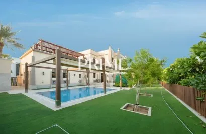 5 bedrooms villa for sale , Palm Jumeirah, Dubai, UAE No. 747