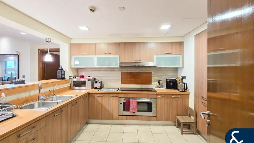 MARINA RESIDENCES in Palm Jumeirah, UAE No. 25 № 3