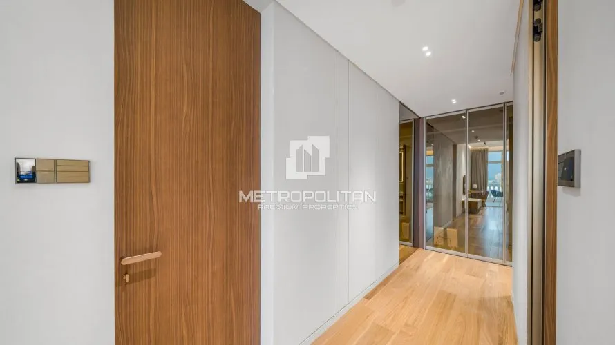 2 bedrooms apartment for sale , Palm Jumeirah, Dubai, UAE No. 447 № 17