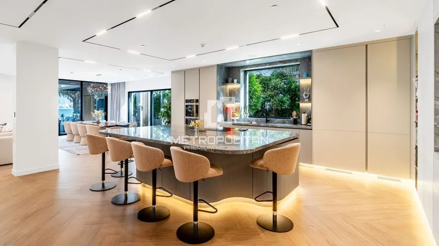 5 bedrooms villa for sale , Palm Jumeirah, Dubai, UAE No. 966 № 5