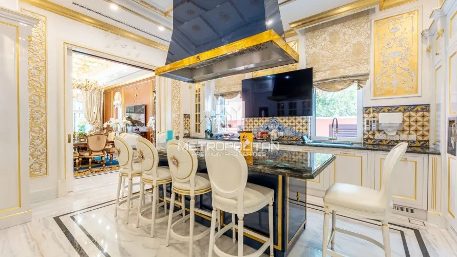 7 bedrooms villa for sale , XXII Carat, Palm Jumeirah, Dubai, UAE No. 963 № 3