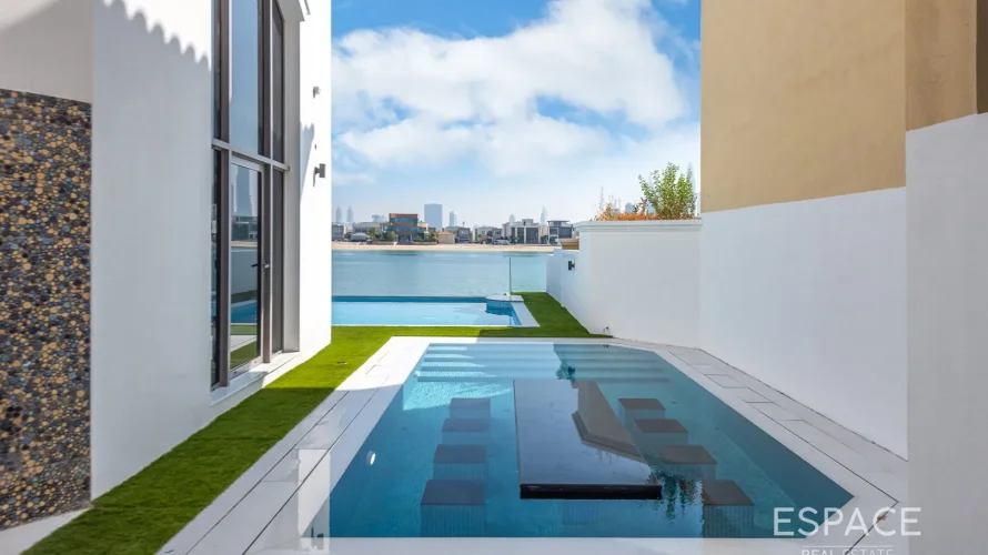 4 bedrooms villa for sale , Palm Jumeirah, Dubai, UAE No. 878 № 12