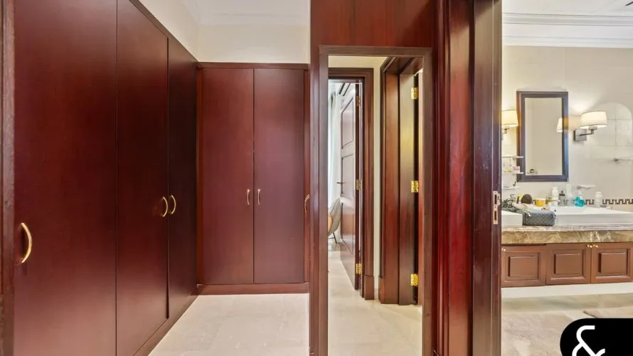 6 bedrooms villa for sale , Signature Villas, Palm Jumeirah, Dubai, UAE No. 1052 № 23