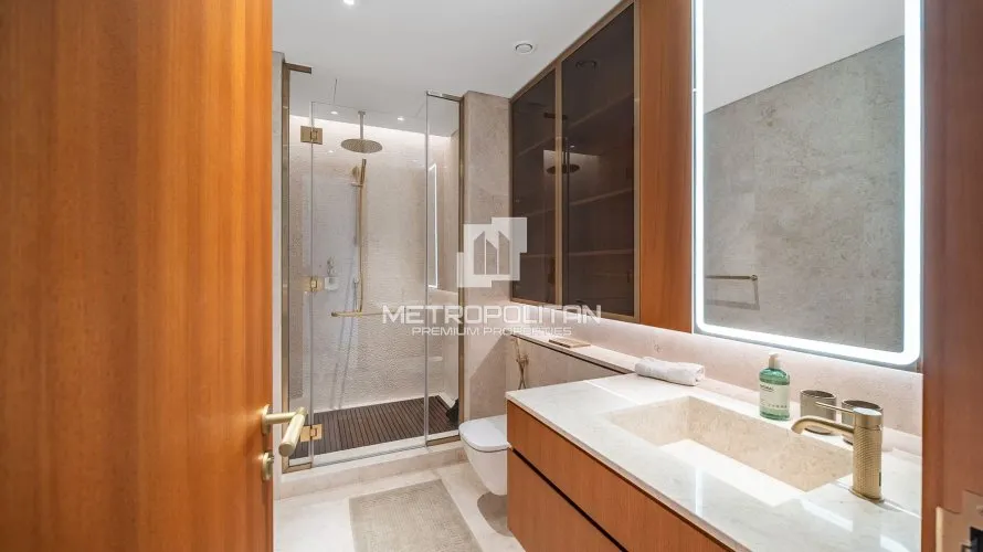 2 bedrooms apartment for sale , Palm Jumeirah, Dubai, UAE No. 386 № 18