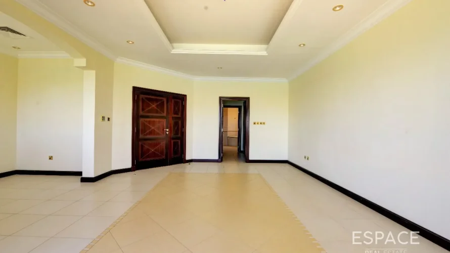 5 bedrooms villa for sale , Palm Jumeirah, Dubai, UAE No. 864