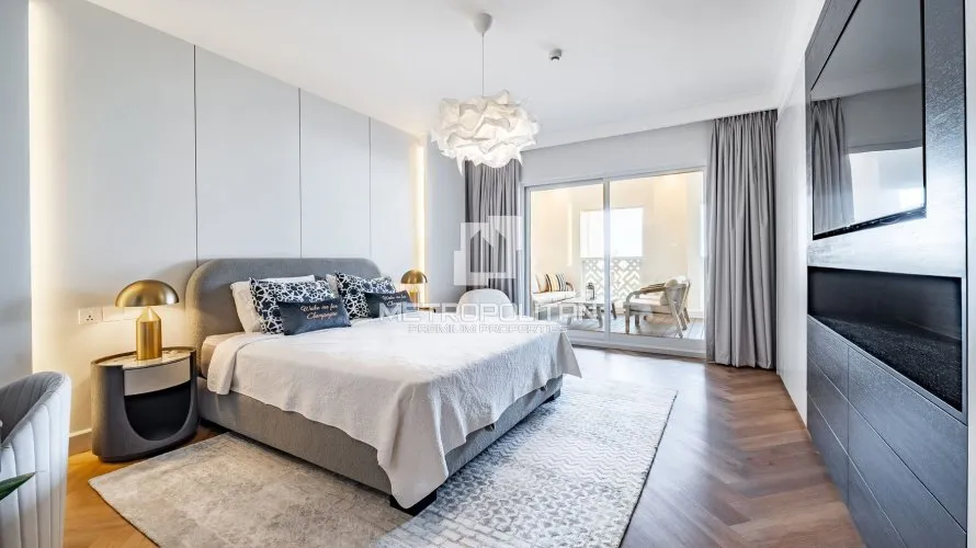 2 bedrooms apartment for sale , Palm Jumeirah, Dubai, UAE No. 1037 № 5