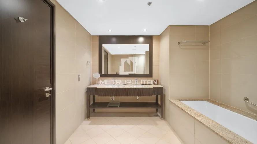 2 bedrooms apartment for sale , Palm Jumeirah, Dubai, UAE No. 1008 № 20