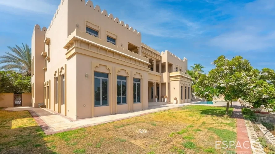 6 bedrooms villa for sale , Palm Jumeirah, Dubai, UAE No. 881 № 17