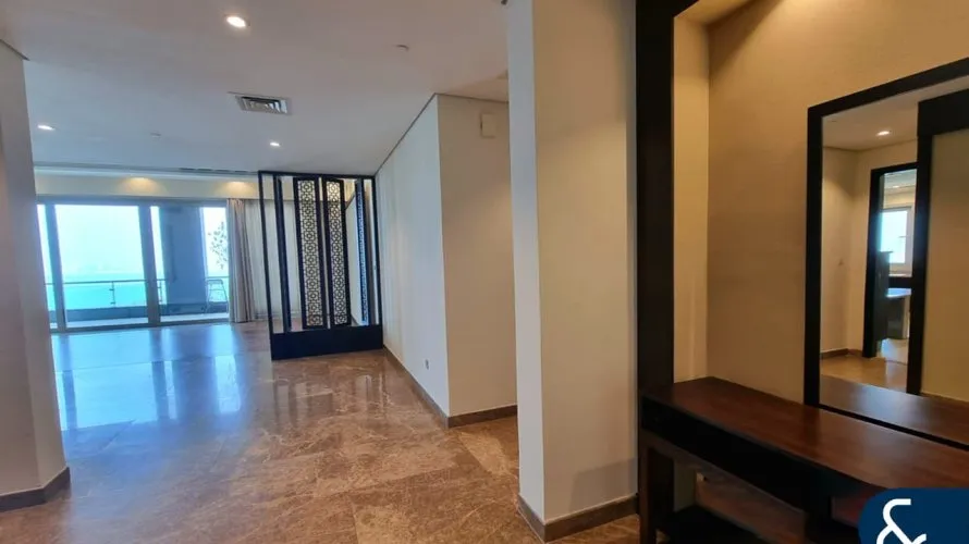 2 bedrooms apartment for sale , The Crescent, Palm Jumeirah, Dubai, UAE No. 1073 № 5