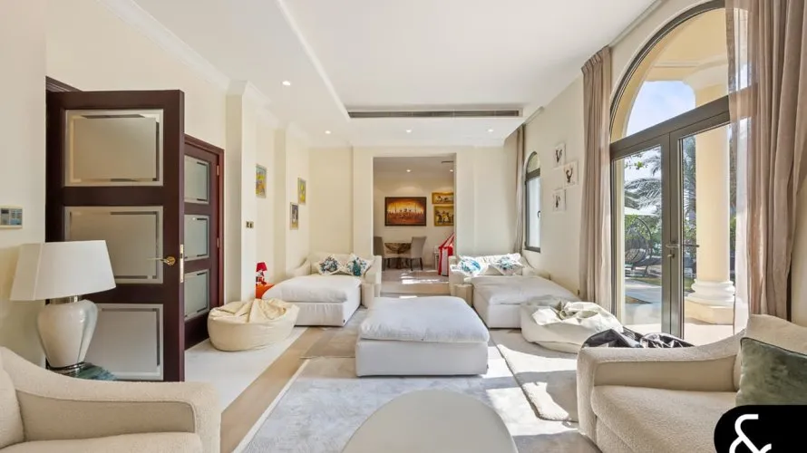 6 bedrooms villa for sale , Signature Villas, Palm Jumeirah, Dubai, UAE No. 1052 № 6