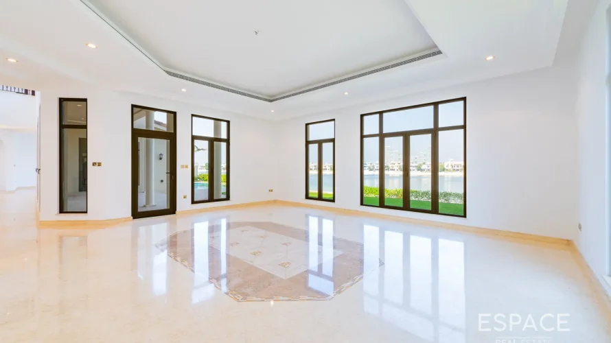6 bedrooms villa for sale , Palm Jumeirah, Dubai, UAE No. 880 № 10