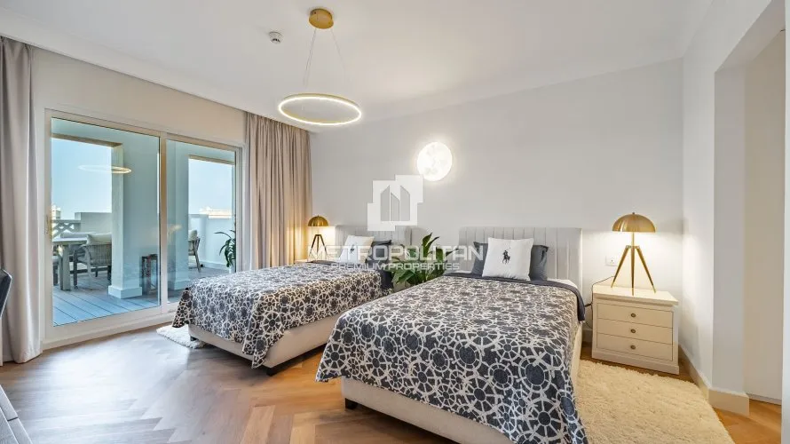 2 bedrooms apartment for sale , Palm Jumeirah, Dubai, UAE No. 1037 № 12