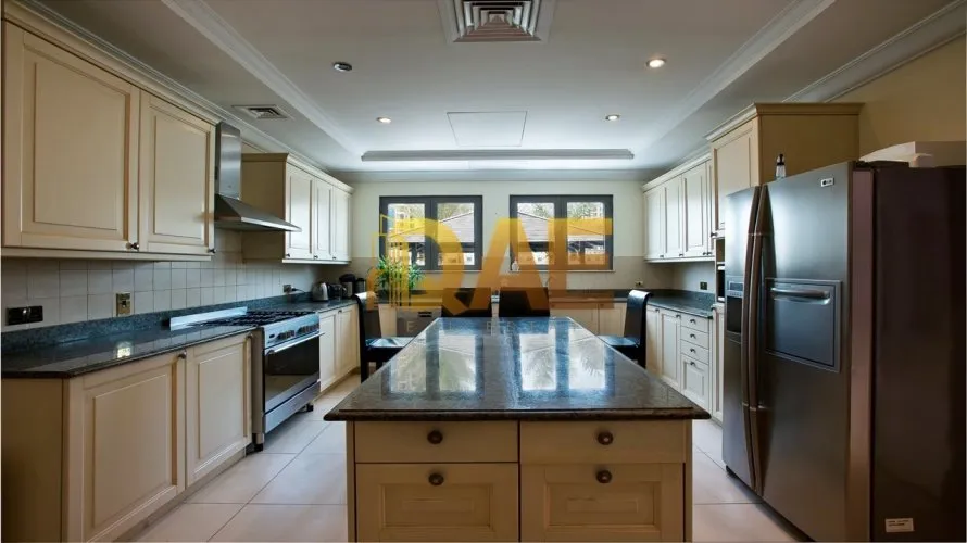 6 bedrooms villa for sale , Palm Jumeirah, Dubai, UAE No. 169 № 7