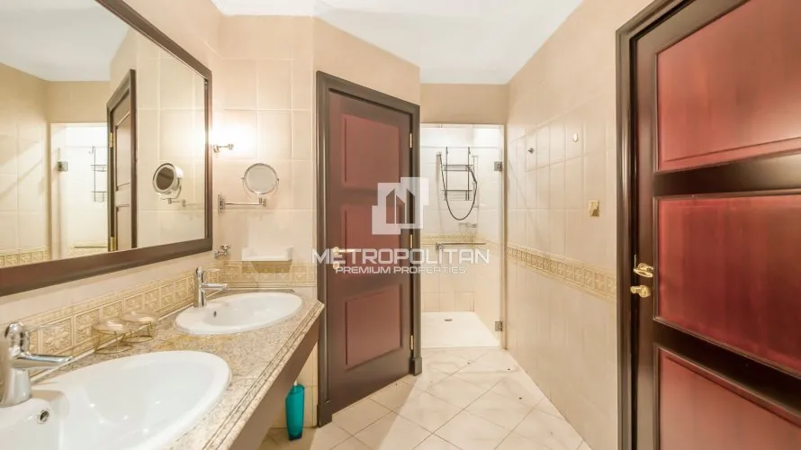 4 bedrooms villa for sale , Palm Jumeirah, Dubai, UAE No. 977 № 27