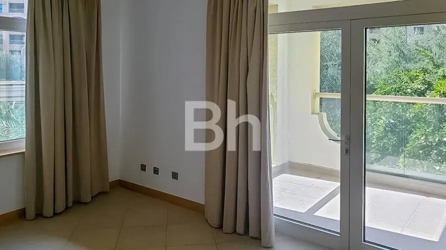 2 bedrooms apartment for sale , Palm Jumeirah, Dubai, UAE No. 771 № 11