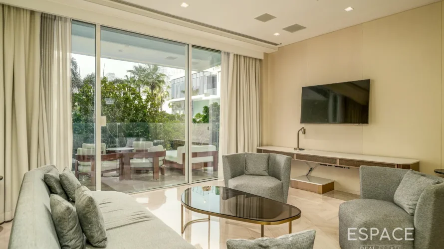 2 bedrooms apartment for sale , Palm Jumeirah, Dubai, UAE No. 877