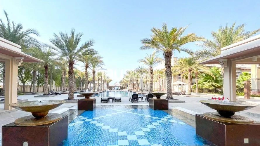 2 bedrooms apartment for sale , Palm Jumeirah, Dubai, UAE No. 566 № 11