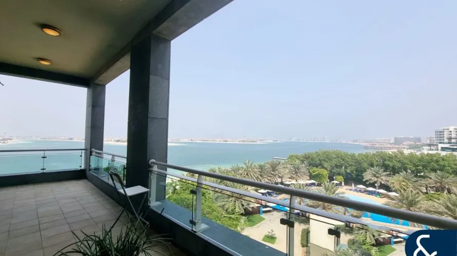 2 bedrooms apartment for sale , The Crescent, Palm Jumeirah, Dubai, UAE No. 1073 № 2