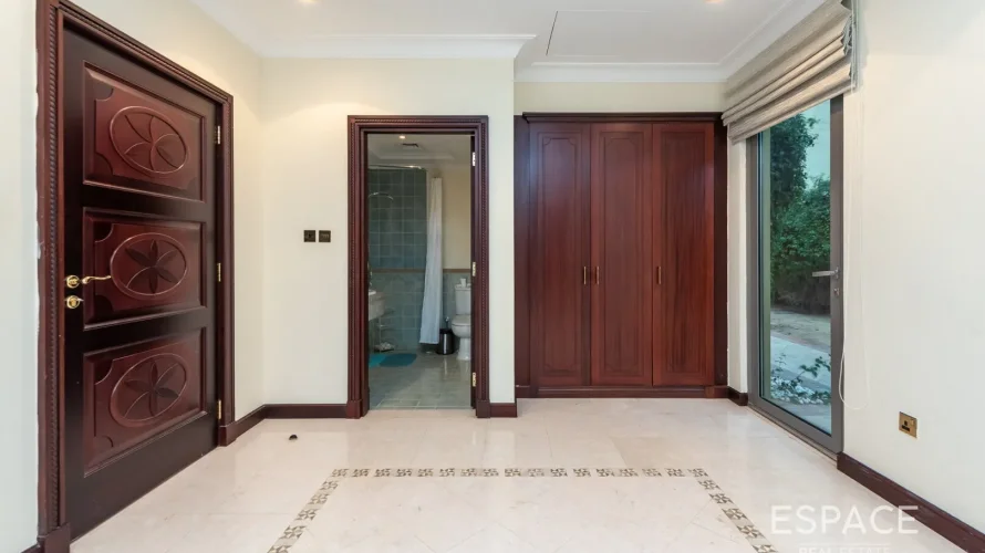 4 bedrooms villa for sale , Palm Jumeirah, Dubai, UAE No. 859 № 7