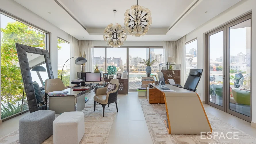 6 bedrooms villa for sale , Palm Jumeirah, Dubai, UAE No. 1094