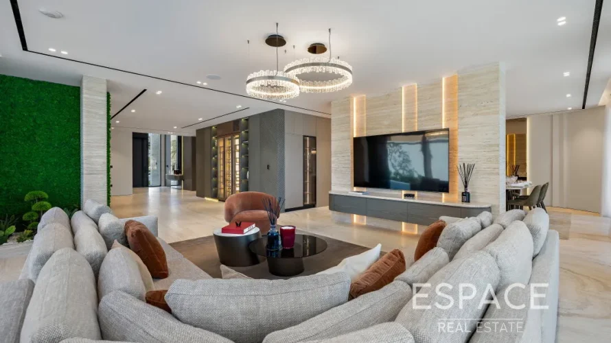 6 bedrooms villa for sale , Palm Jumeirah, Dubai, UAE No. 889 № 1