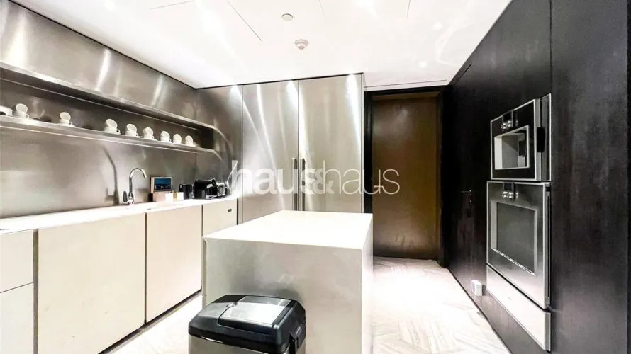 5 bedrooms villa for sale , FIVE Palm Jumeirah, Palm Jumeirah, Dubai, UAE No. 601 № 5