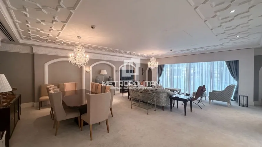 5 bedrooms villa for sale , Palm Jumeirah, Dubai, UAE No. 381 № 2