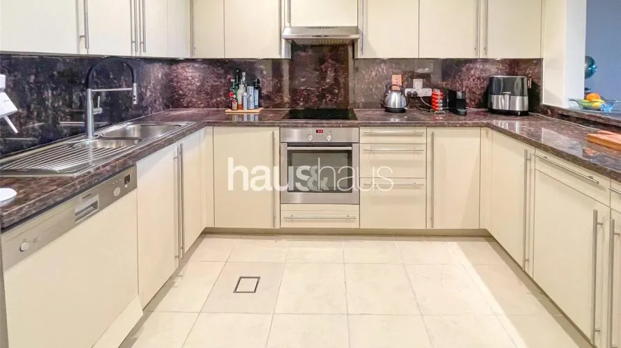 1 bedroom apartment for sale , Palm Jumeirah, Dubai, UAE No. 548 № 8