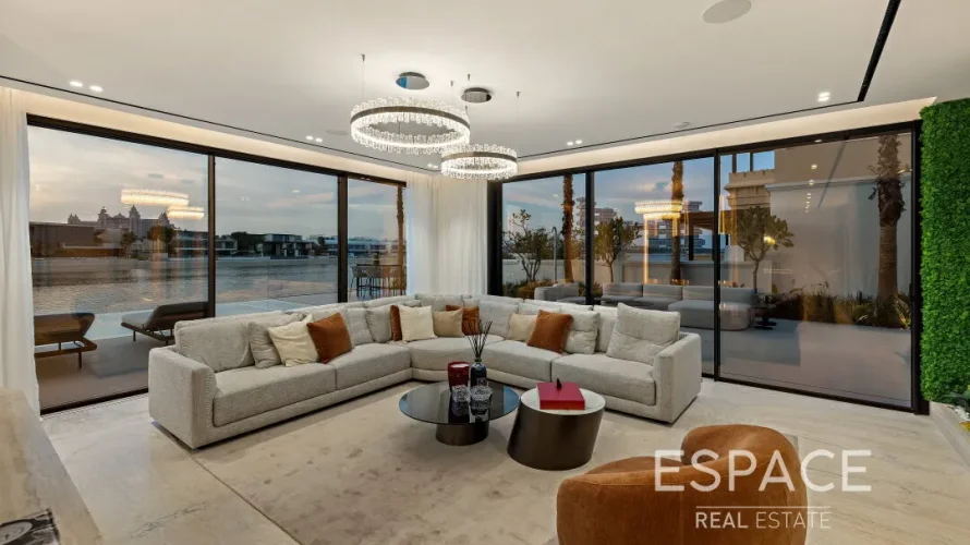 6 bedrooms villa for sale , Palm Jumeirah, Dubai, UAE No. 889 № 2