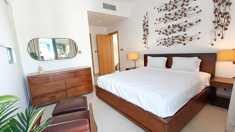 3 bedrooms villa for sale , Palm Jumeirah, Dubai, UAE No. 272 № 1