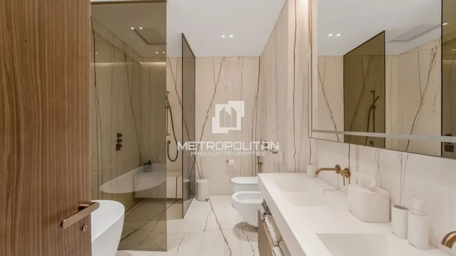 2 bedrooms apartment for sale , Palm Jumeirah, Dubai, UAE No. 447 № 23