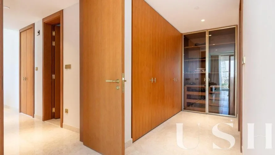 2 bedrooms apartment for sale , Palm Jumeirah, Dubai, UAE No. 529 № 3