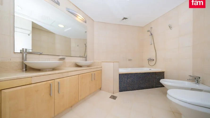 2 bedrooms apartment for sale , Palm Jumeirah, Dubai, UAE No. 1349 № 22