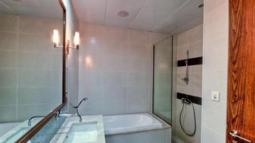 2 bedrooms apartment for sale , Palm Jumeirah, Dubai, UAE No. 161 № 12